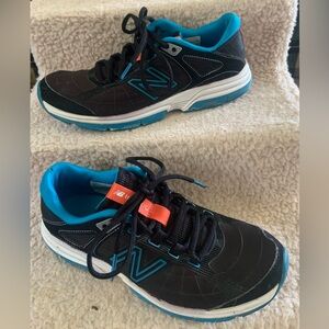 New Balance training shoe, size 7.5 black/blue